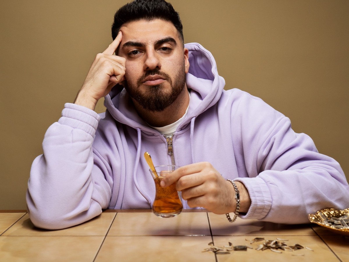 Bei Funk hat Tahsim ein eigenes Interview-Format