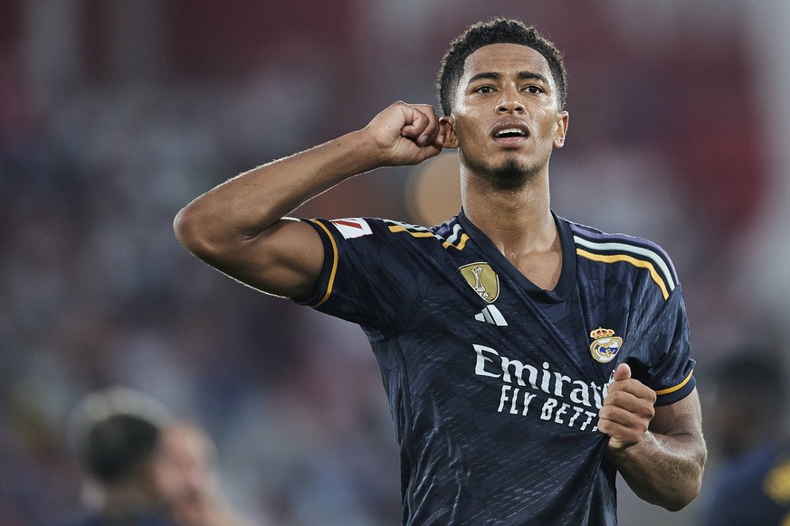 UD Almeria v Real Madrid - LaLiga EA Sports ALMERIA, SPAIN - AUGUST 19: Jude Bellingham of Real Madrid celebrates after scoring his team s second goal during the LaLiga EA Sports match between UD Alme ...