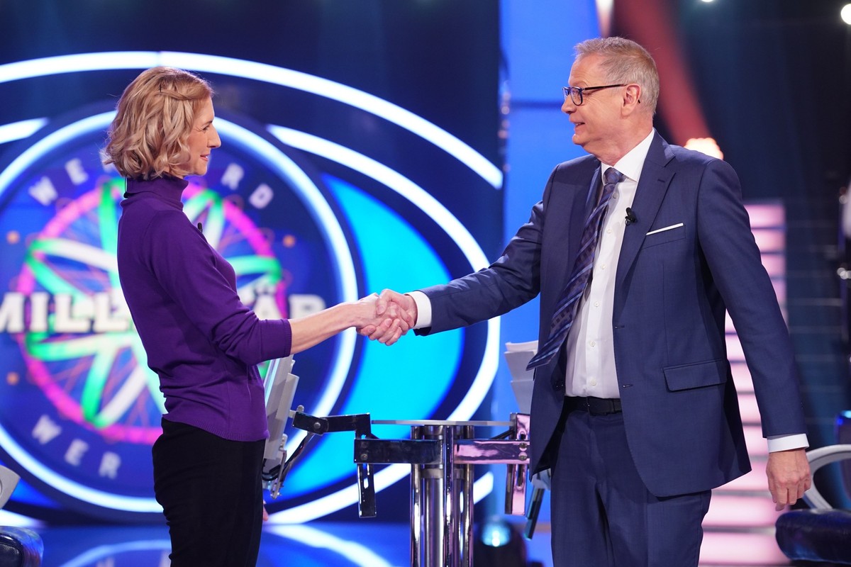 Sabine Lehmann und Günther Jauch
+++ Die Verwendung des sendungsbezogenen Materials ist nur mit dem Hinweis und Verlinkung auf RTL+ gestattet. +++