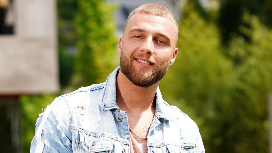 Nach &quot;Die Bachelorette&quot; und &quot;Bachelor in Paradise&quot; verschlägt es Filip Pavlović in die &quot;Dschungelshow&quot;.