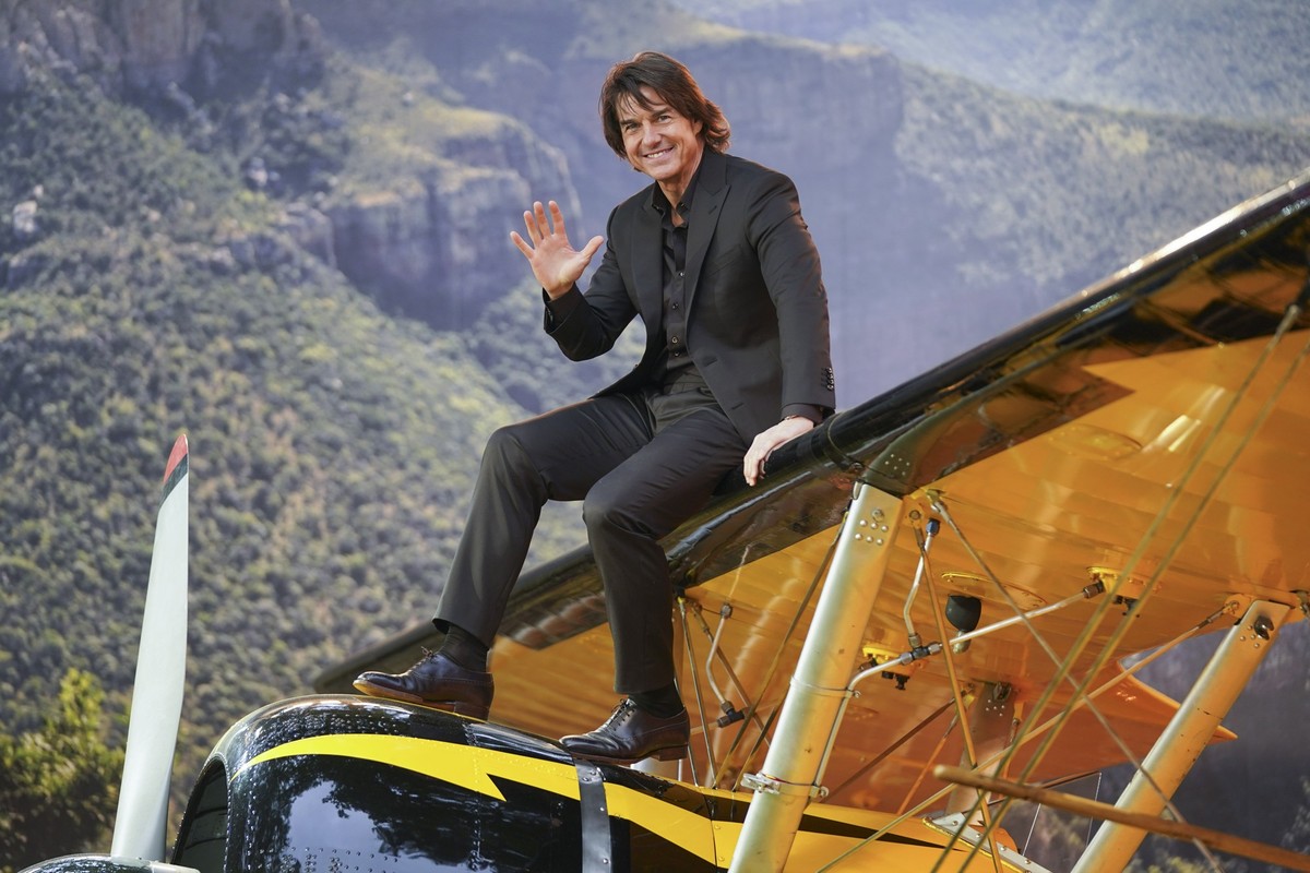 15.05.2025, Großbritannien, London: Tom Cruise posiert für die Fotografen bei der Ankunft auf der Premiere des Films «Mission: Impossible - The Final Reckoning». Foto: Alberto Pezzali/Invision/AP/dpa  ...