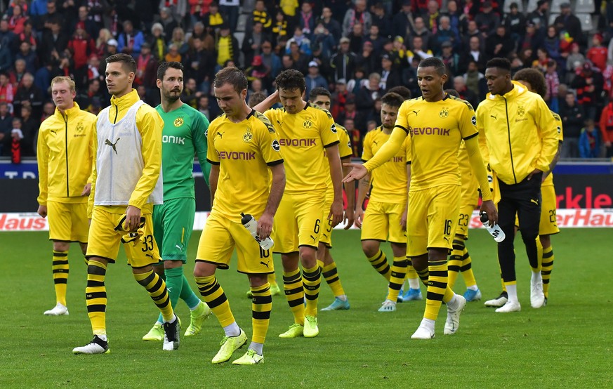 05.10.2019, xblx, Fussball 1.Bundesliga, SC Freiburg - Borussia Dortmund emspor, v.l. Julian Brandt Borussia Dortmund, Julian Weigl Borussia Dortmund, Roman Buerki Borussia Dortmund, Mario Goetze Boru ...