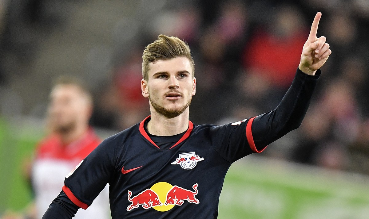 Leipzig&#039;s Timo Werner celebrates after scoring a penalty during the German Bundesliga soccer match between Fortuna Duesseldorf and RB Leipzig in Duesseldorf, Germany, Saturday, Dec. 14, 2019. (AP ...