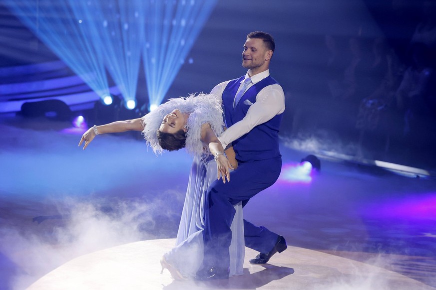 Handballer Michael Kraus Mimi und Profitänzerin Mariia Maksina tanzen bei der 16. Staffel der RTL-Tanzshow Let s Dance im MMC Coloneum auf dem Parkett. Köln, 10.03.2023 NRW Deutschland *** Handballer  ...