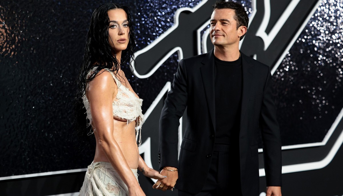 ELMONT, NEW YORK - SEPTEMBER 11: (EDITOR’S NOTE: Image contains partial nudity.) (L-R) Katy Perry and Orlando Bloom attend the 2024 MTV Video Music Awards at UBS Arena on September 11, 2024 in Elmont, ...