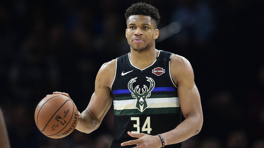 Giannis Antetokounmpo Milwaukee Bucks BASKETBALL : Hornets vs Bucks - NBA, Basketball Herren, USA Paris Game 2020 - 24/01/2020 JBAutissier/Panoramic PUBLICATIONxNOTxINxFRAxITAxBEL