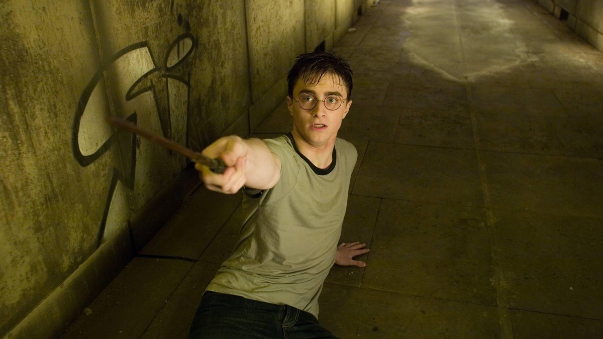 Warner Brothers Pictures Presents Harry Potter and the Order of the Phoenix Gary Oldman, Daniel Radcliffe © 2007 Warner Bros. Entertainment Inc. - Harry Potter Publishing Rights © J. K. R. PUBLICATION ...