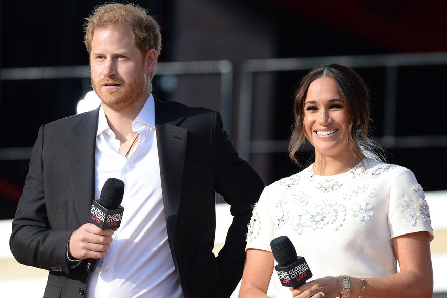 Prince Harry, Meghan Markle on stage for Global Citizen Concert 2021 NYC - Part 2, The Great Lawn in Central Park, New York, NY September 25, 2021. Photo By: Kristin Callahan/Everett Collection