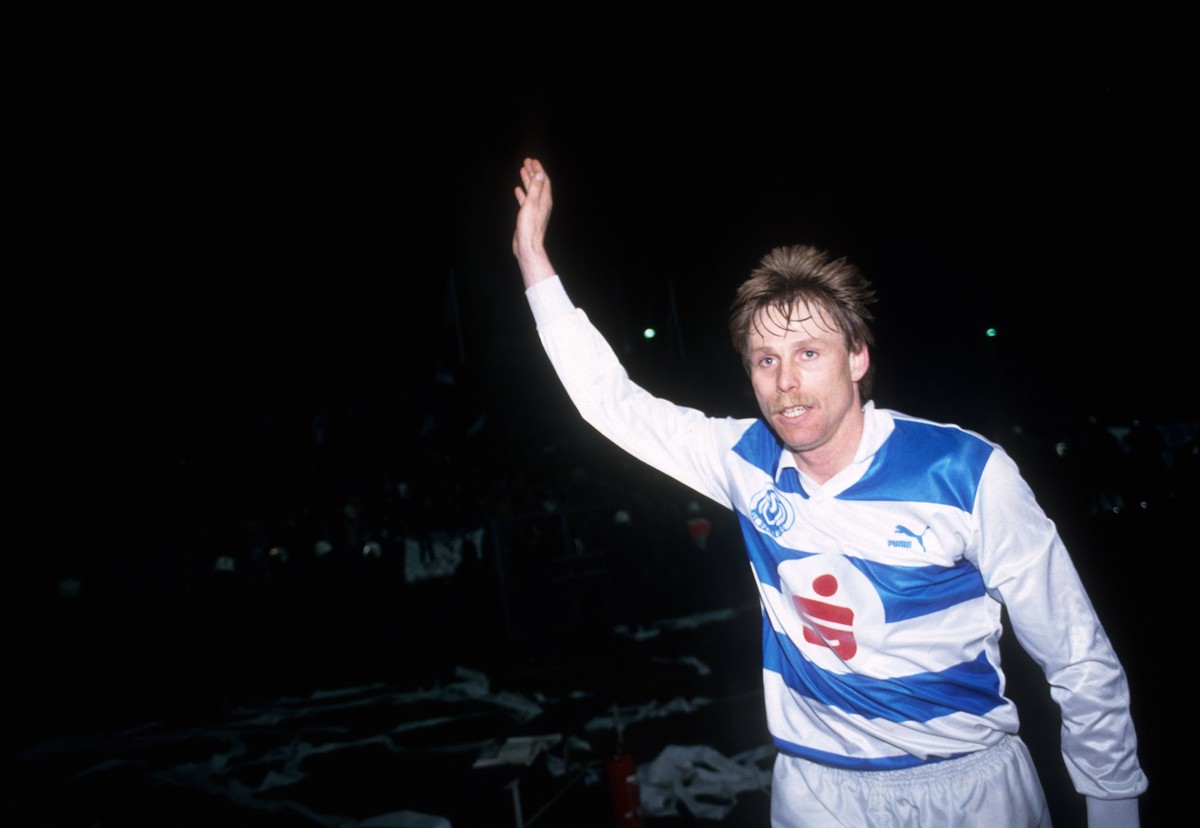 Am 27. August 1991 schießt Michael Tönnies fünf Tore beim 6:2-Sieg über den Karlsruher SC.