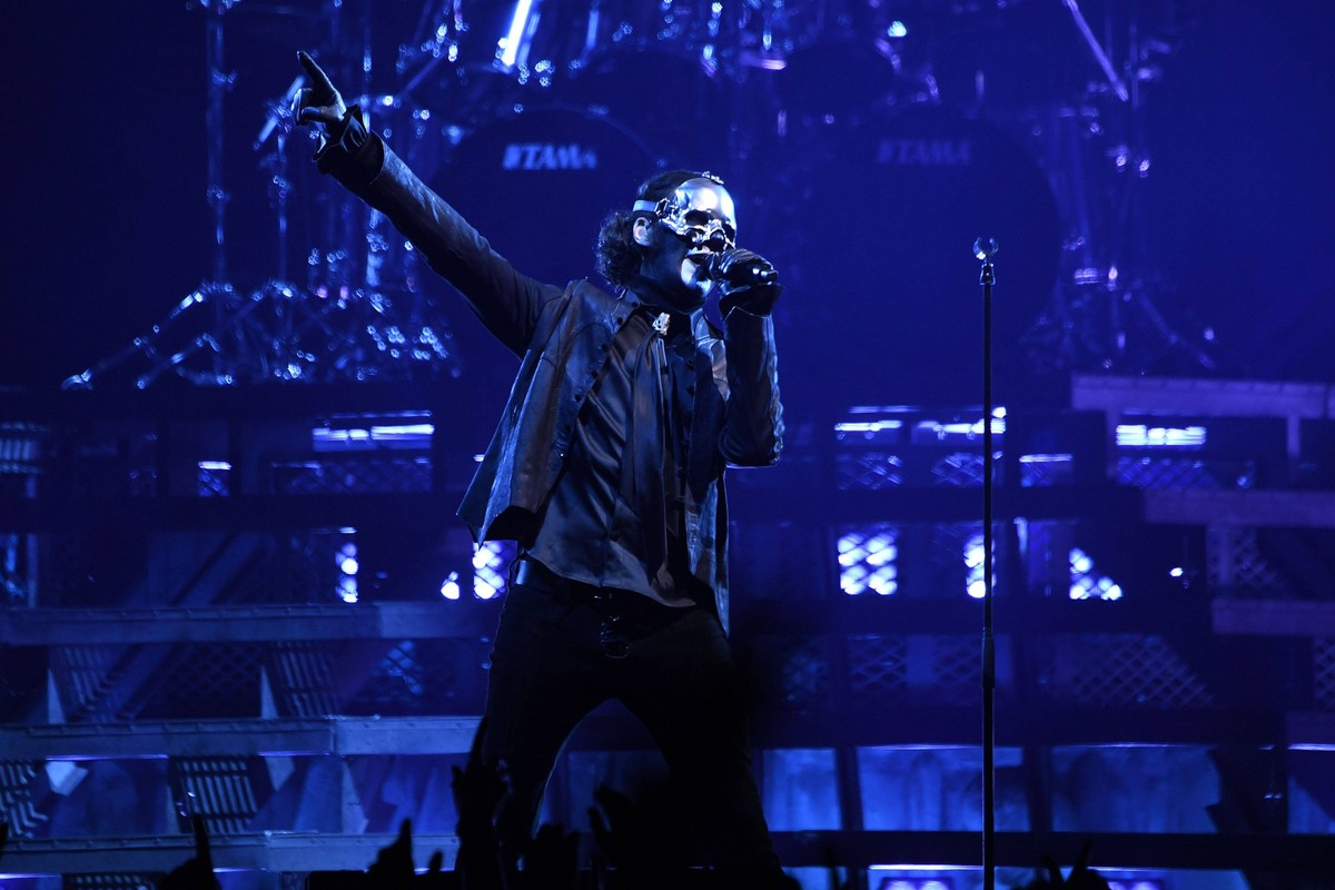 Ghost performing at O2 Arena, London LONDON, ENGLAND - APRIL 19: Papa V Perpetua Tobias Forge of Ghost performing at O2 Arena, Greenwich, on April 19, 2025 in London, England. CAP/MAR MAR/ London Grea ...