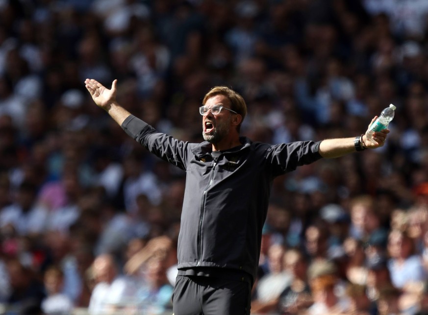 ... Die Emotionen: Klopp lebt den Fußball an der Seitenlinie.
