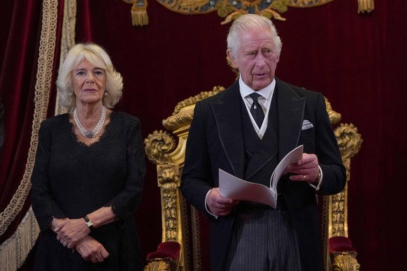 . 10/09/2022. London, United Kingdom. King Charles III with the William, Prince of Wales and Camilla, the Queen Consort , as The King is formally proclaimed monarch at St.Jamess Palace in London. PUBL ...