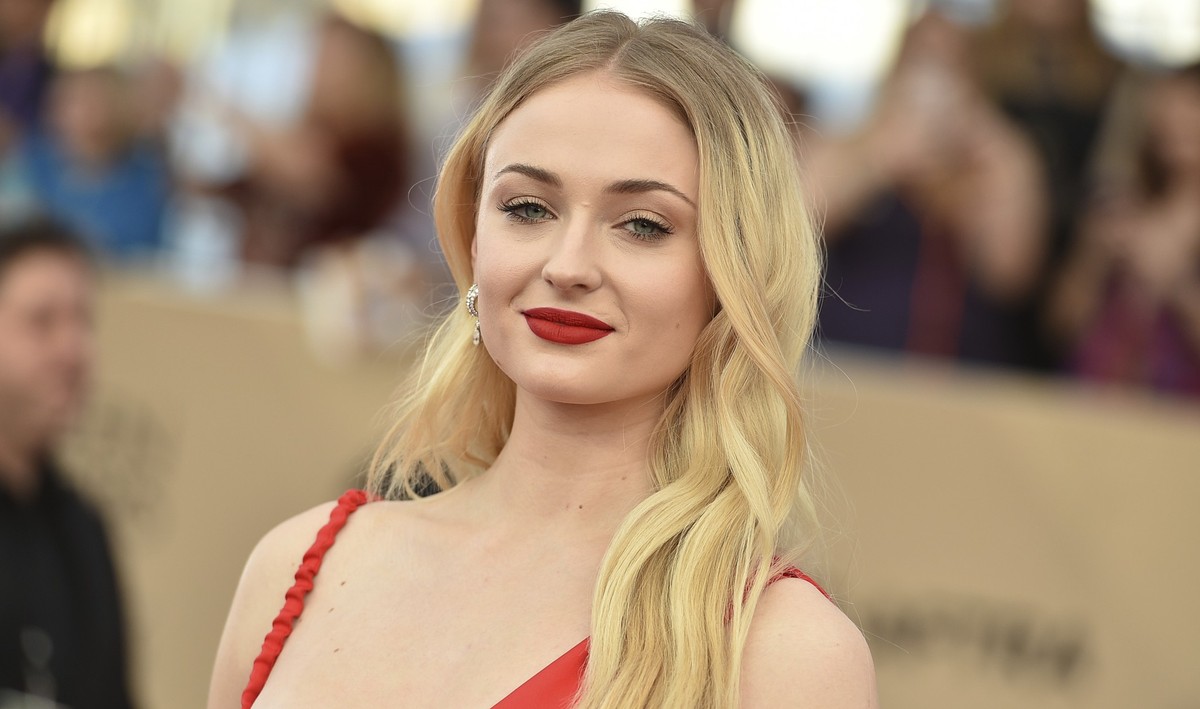ARCHIV - 29.01.2017, USA, Los Angeles: Sophie Turner kommt zur Verleihung der 23. Screen Actors Guild Awards. (zu dpa: