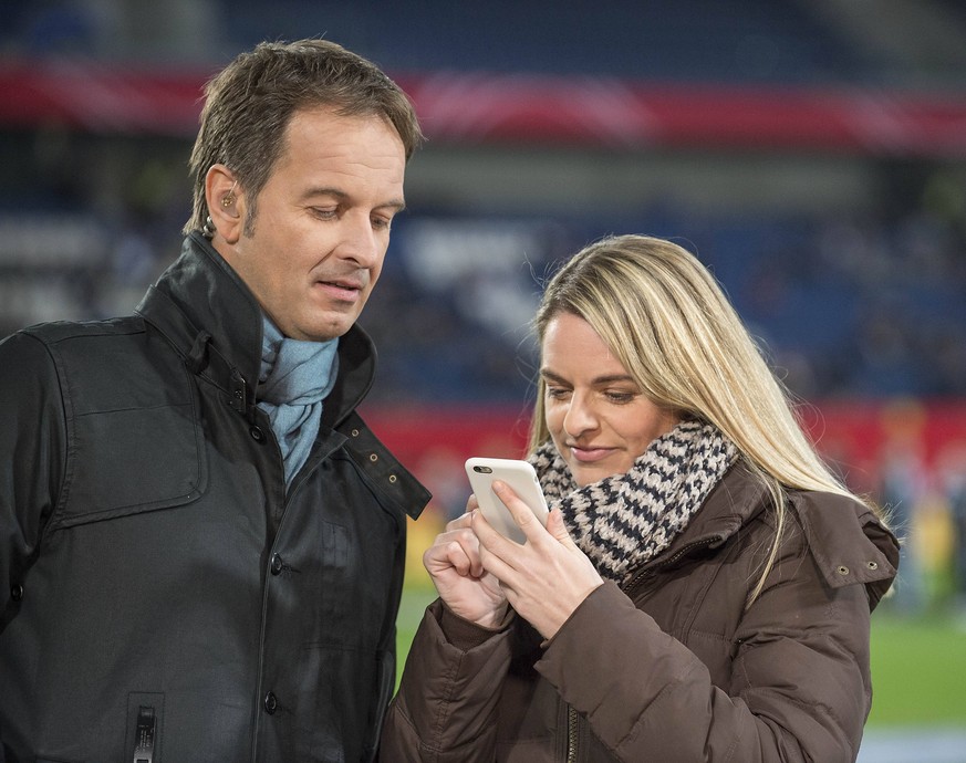 "Sportschau"-Moderator Claus Lufen und Expertin Nia Künzer.