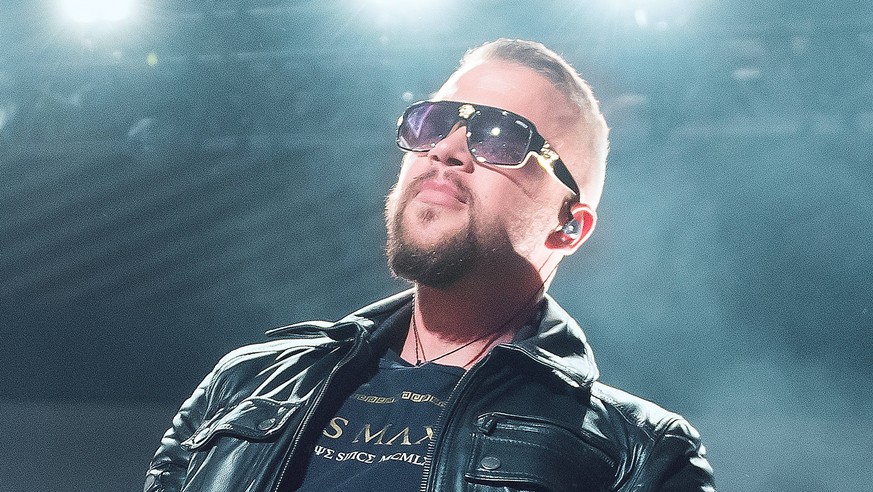 24.03.2016, xlakx, Musik Pop , Konzert Kollegah Berlin emspor, v.l. Rapper Kollegah bei einem Konzert im Tempodrom in Berlin Berlin *** 24 03 2016 xlakx music pop concert Kollegah Berlin emspor v l ra ...