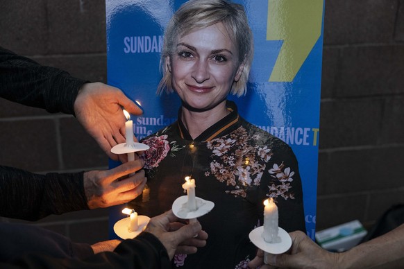 NEW MEXICO, USA - OCTOBER 23: Locals and members of the local film community mourn the loss of cinematographer Halyna Hutchins, who died after being shot by Alec Baldwin on the set of his movie " ...
