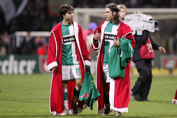 Diego und Torsten Frings, echte Weihnachtsmänner.