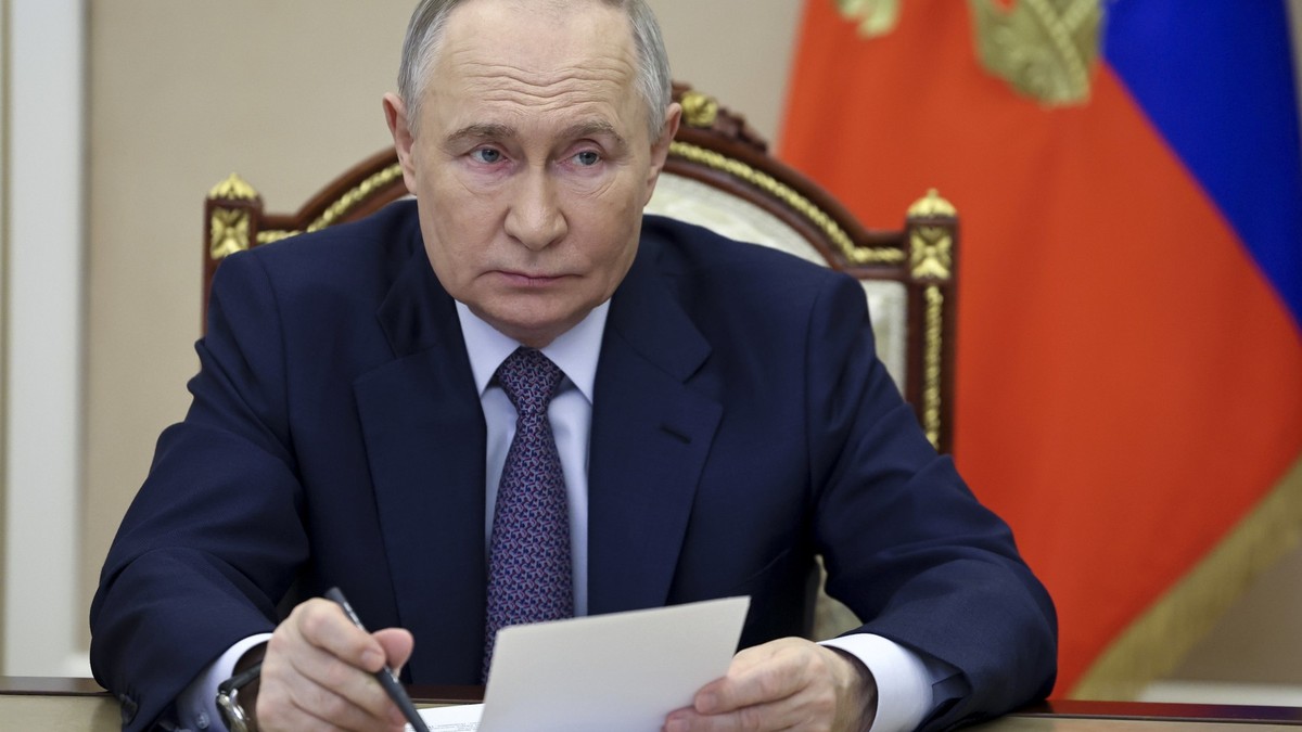 Lage Im Ukraine Krieg: Kiews Drohnenangriff – Wie Reagiert Putin? Die Experten Sind Sich Uneinig. - dwy9b5l