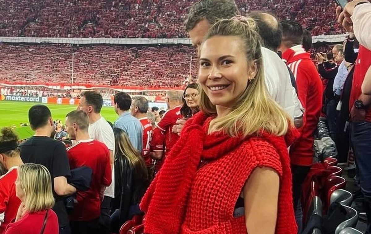 Charlotte Rummenigge zeigt sich als stolzer Bayern-München-Fan.