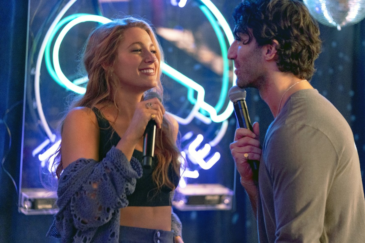 This image released by Sony Pictures shows Justin Baldoni, right, and Blake Lively in a scene from &quot;It Ends With Us.&quot; (Nicole Rivelli/Sony Pictures via AP)