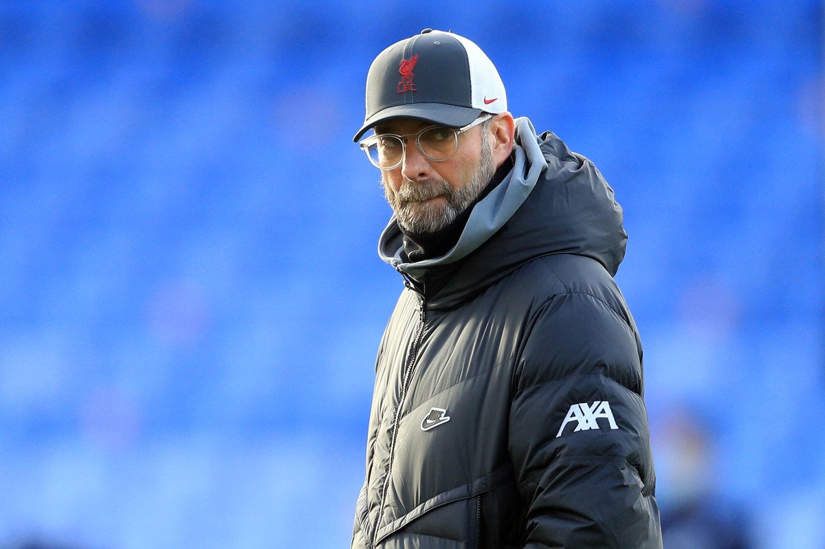 Jürgen Klopp vor den blauen Sitzreihen im Stadion Selhurst Park, wo der FC Liverpool am Samstag mit 7:0 gegen die Hausherren des Crystal Palace FC gewann.