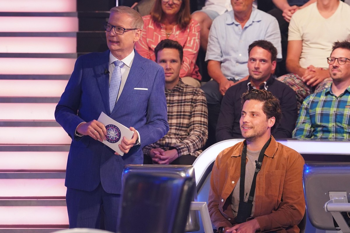 Günther Jauch(l.) und Andreas Groß

+++ Die Verwendung des sendungsbezogenen Materials ist nur mit dem Hinweis und Verlinkung auf RTL+ gestattet. +++
