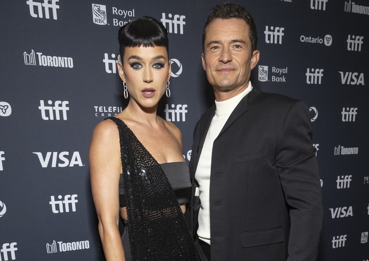 TORONTO, ONTARIO - SEPTEMBER 05: (L-R) Katy Perry and Orlando Bloom attend the premiere of "The Cut" during the 2024 Toronto International Film Festival at Princess of Wales Theatre on Septe ...
