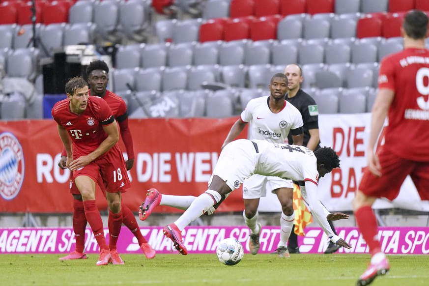 GORETZKA Leon Team FC Bayern Muenchen
mit DA COSTA Eintracht Frankfurt
Fussball Bundesliga Saison 2019-2020 
Spiel FC Bayern M?nchen-Eintracht Frankfurt 5 : 2
am 23.05.2020 in Muenchen
DFL REGULATIONS ...