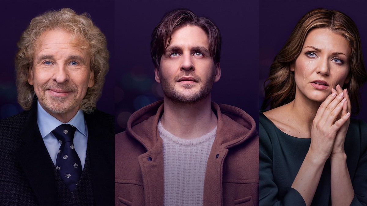 V.l.: Thomas Gottschalk, Alexander Klaws und Ella Endlich.
Die Verwendung des sendungsbezogenen Materials ist nur mit dem Hinweis und Verlinkung auf RTL+ gestattet.