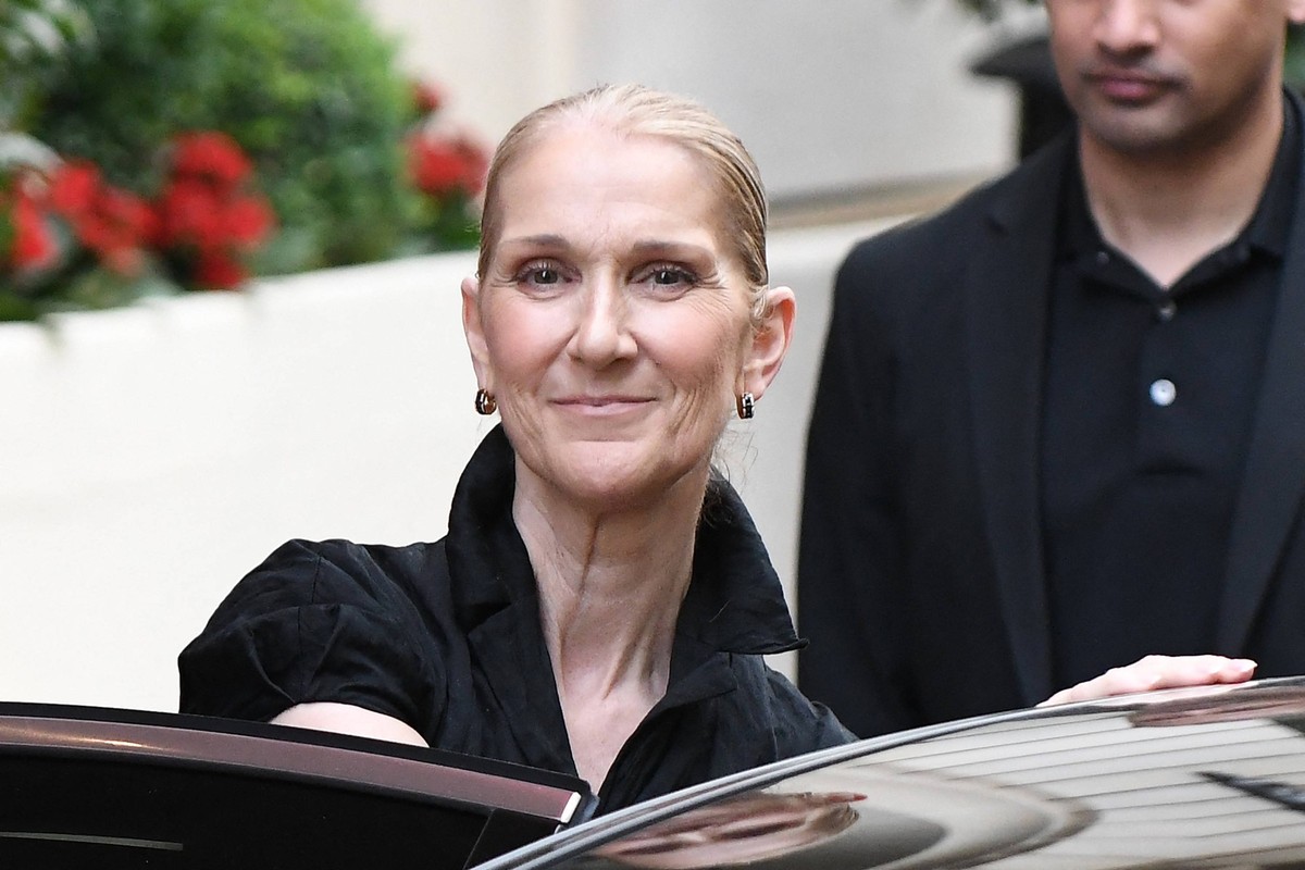 Celine Dion unterwegs in Paris C