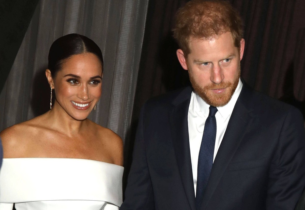 May 17, 2023: PRINCE HARRY and his wife MEGHAN MARKLE were involved in a near catastrophic car chase with paparazzi photographers in New York on Tuesday night, his spokesperson has alleged. The incide ...