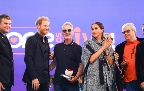 22 settembre 2023, Santa Barbara, California, Stati Uniti: il principe Harry e la principessa Meghan Markle, il duca e la duchessa di Sussex, sono nella casa fronte oceano di Kevin Costner, dove gli stanno riservando un trattamento regale...