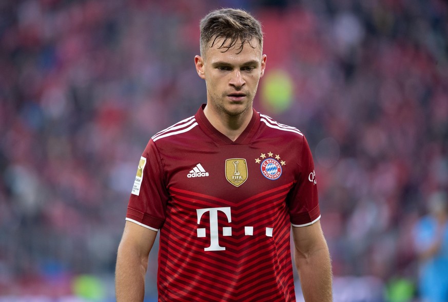 Fußball: Bundesliga, Bayern München - SC Freiburg, 11. Spieltag in der Allianz Arena. Joshua Kimmich von München in Aktion.