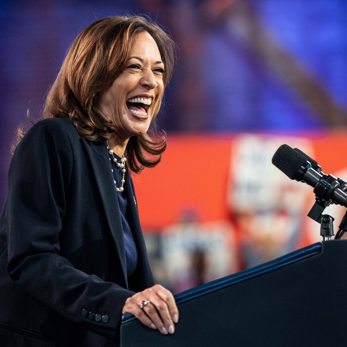 Kamala Harris at Philadelphia Campaign Rally - 27 Oct 2024 Vice President Kamala Harris speaking at a campaign rally at The Alan Horwitz Sixth Man Center in Philadelphia. Philadelphia United States Co ...