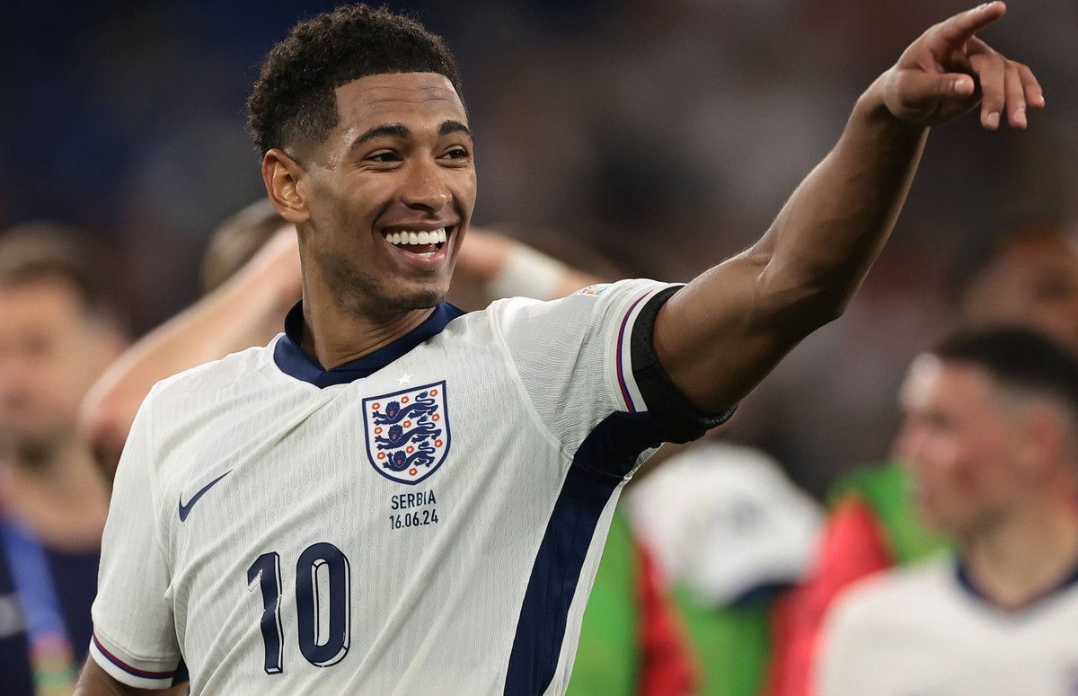 Gelsenkirchen, Germany, 16th June 2024. Jude Bellingham of England reacts following the final whistle of the UEFA European Championships match at Arena Aufschalke, Gelsenkirchen. Picture credit should ...