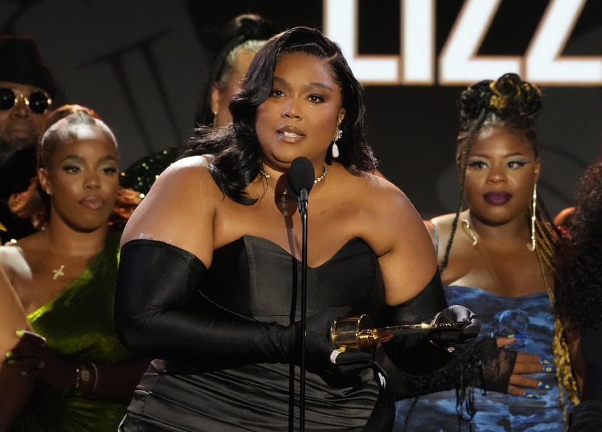 Lizzo accepts the Quincy Jones Humanitarian Award at the Black Music Action Coalition Gala, Thursday, Sept. 21, 2023, at the Beverly Hilton Hotel in Beverly Hills, Calif. (AP Photo/Chris Pizzello)