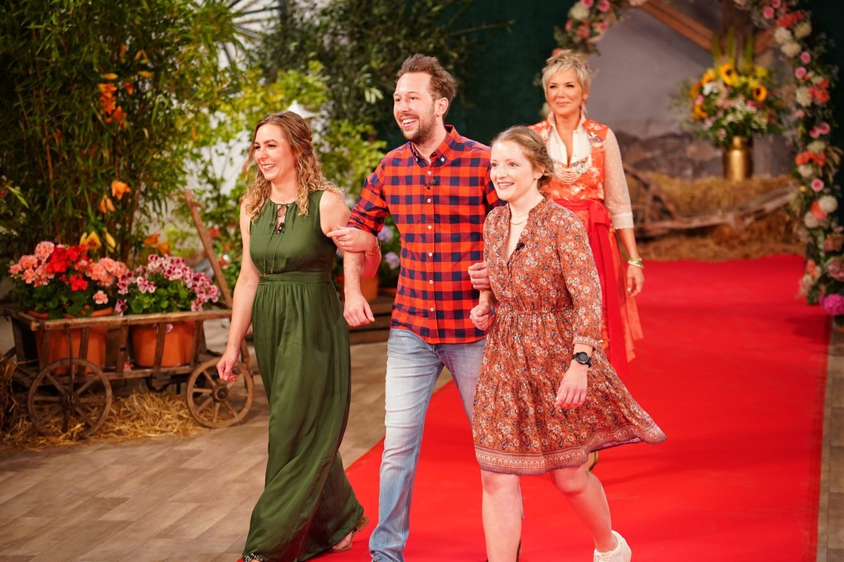Pferdewirtschaftsmeisterin mit Schwerpunkt Landschaftspflege Loretta (32) aus Baden-Württemberg

+++ Die Verwendung des sendungsbezogenen Materials ist nur mit dem Hinweis und Verlinkung auf RTL+ gest ...