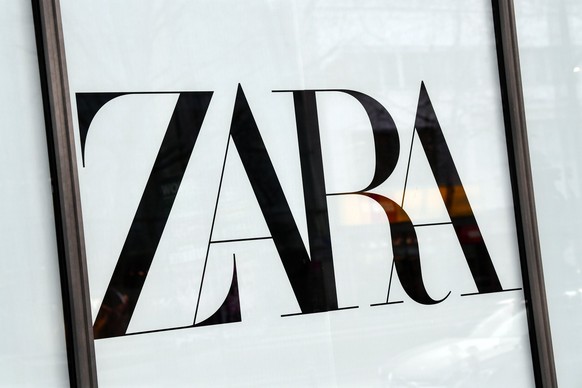 "Ungesund Dünn" Image? Zara Reagiert Drastisch Und Löscht Werbefotos! - e2dbu2g