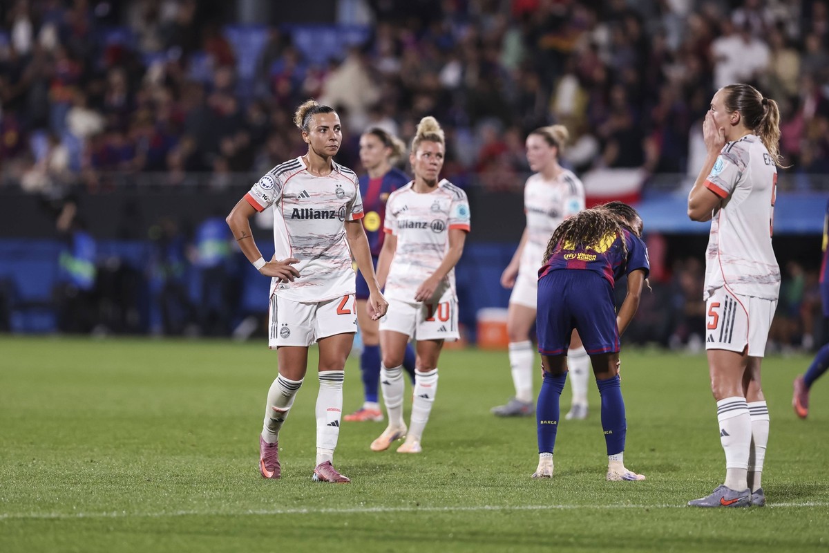 October 7, 2025, Sant Joan Despi, Barcelona, Spain: Arianna Caruso of FC Bayern Munchen looks dejected after the team s defeat induring the UEFA Women