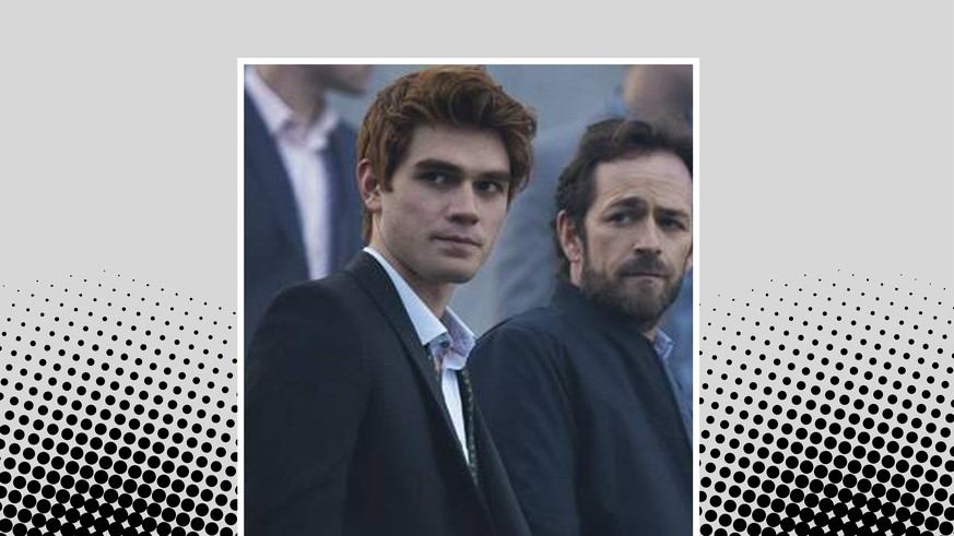Sohn und Vater in "Riverdale": Archie (l.) und Fred Andrews (Luke Perry). 