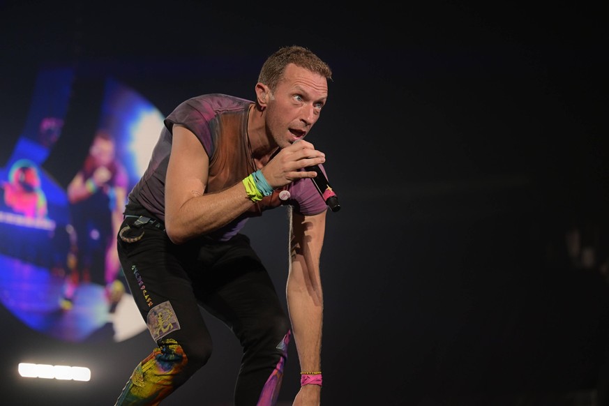 CURITIBA, PR - 21.03.2023: COLDPLAY CURITIBA - Vocalist Chris Martin during Coldplay: Music of the Spheres at Major Antônio Couto Pereira Stadium in Curitiba, Paraná. x2352210x PUBLICATIONxNOTxINxBRA  ...