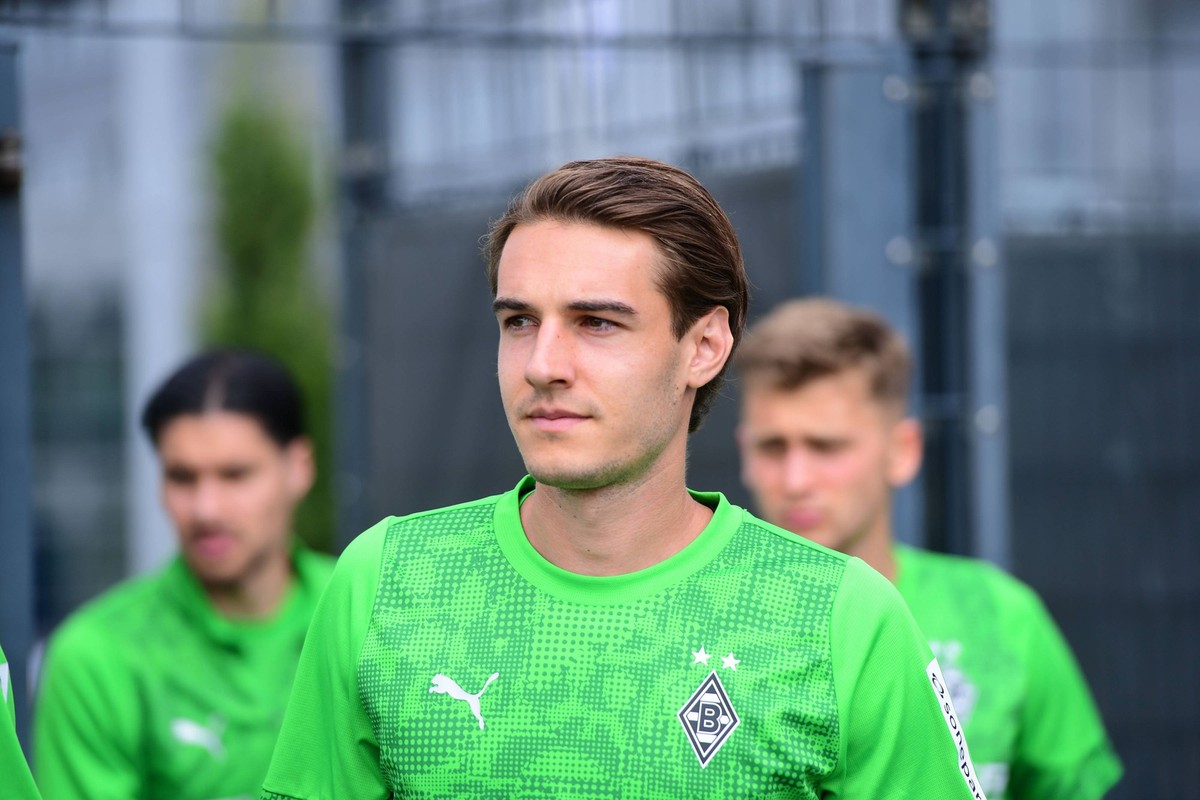 04.08.2025 Moenchengladbach Fussball, Herren, Saison 2025/2026, Training Borussia Moenchengladbach Zurueck im Training der Profis Florian Neuhaus Gladbach DFL regulations prohibit any use of photograp ...