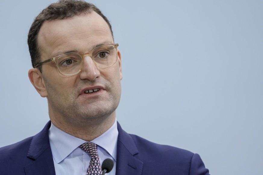 PK Unterzeichnung Coronavirus-Impfverordnung Aktuell, 18.12.2020, Berlin, Jens Spahn Bundesgesundheitsminister Pressekonferenz zur Unterzeichnung der Coronavirus-Impfverordnung im Bundesgesundheitsmin ...