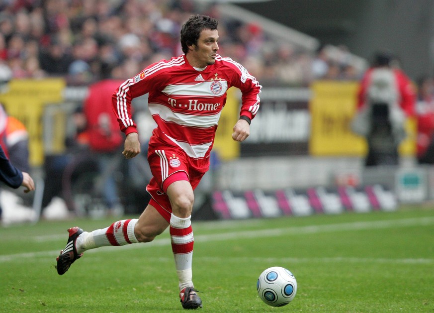 Ja, ihr habt richtig gehört: Massimo Oddo. Die Leihe des AC Milan wechselte sich mit Christian Lell auf der rechten Verteidiger-Seite ab – Oddo sammelte aber mehr Spielminuten. Nach nur einer Saison war das Missverständnis vorbei. 