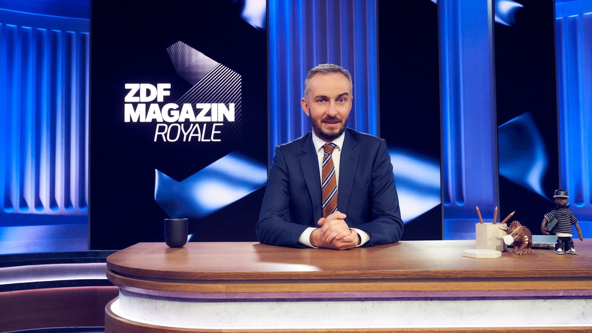 Jan Böhmermann im Studio.