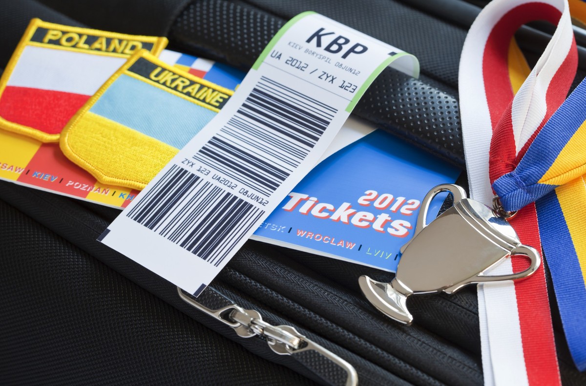 Das Gepäck-Etikett landet lieber nicht im Flughafen-Müll.