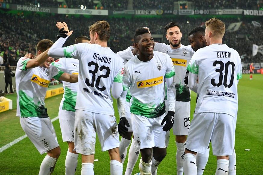 Moenchengladbach, Borussia Park, 01.12.19, 1.Bundesliga - 13.Spieltag: Borussia Moenchengladbach - SC Freiburg Breel Embolo Gladbach jubelt nach seinem Tor zum 4:2 1.Bundesliga - 13.Spieltag: Borussia ...