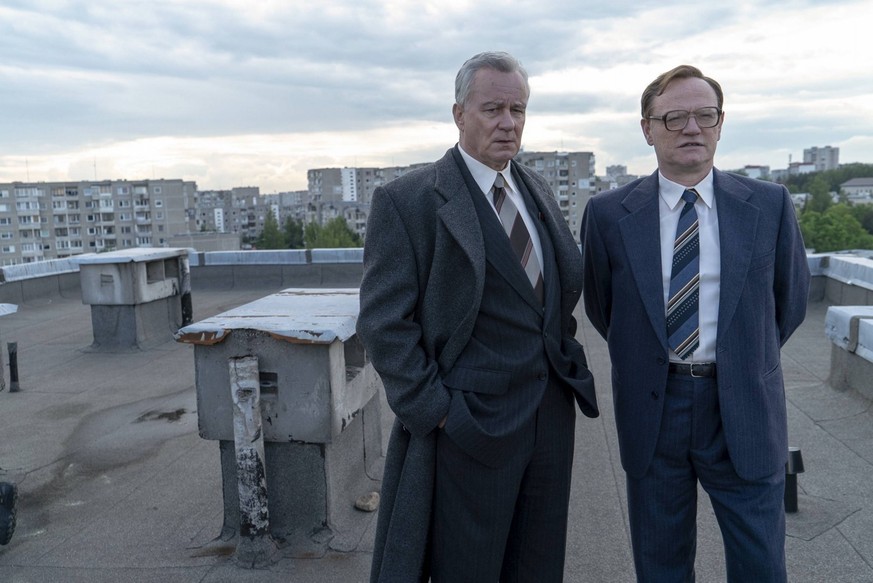 Stellan Skarsgard, Jared Harris, Chernobyl (2019) Episode 2. Photo Credit: Liam Daniel-HBO/The Hollywood Archive Los Angeles CA PUBLICATIONxINxGERxSUIxAUTxONLY Copyright: xHBOx 33821_004THA