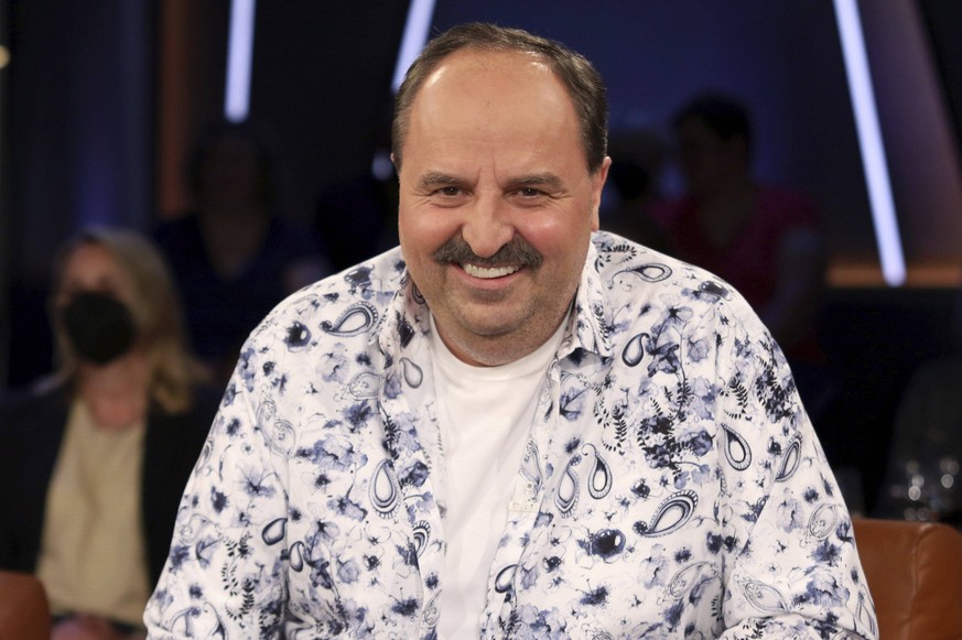 Johann Lafer bei der Aufzeichnung der NDR Talk Show im NDR Fernsehstudio Lokstedt. Hamburg, 16.06.2022 *** Johann Lafer at the recording of the NDR Talk Show in the NDR television studio Lokstedt Hamb ...