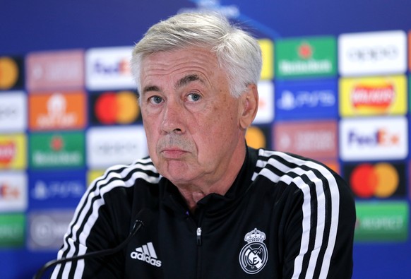 Sport Bilder des Tages Sport Bilder des Tages Real Madrid Training and press conference, PK, Pressekonferenz - Celtic Park Real Madrid manager Carlo Ancelotti during a press conference at Celtic Park, ...